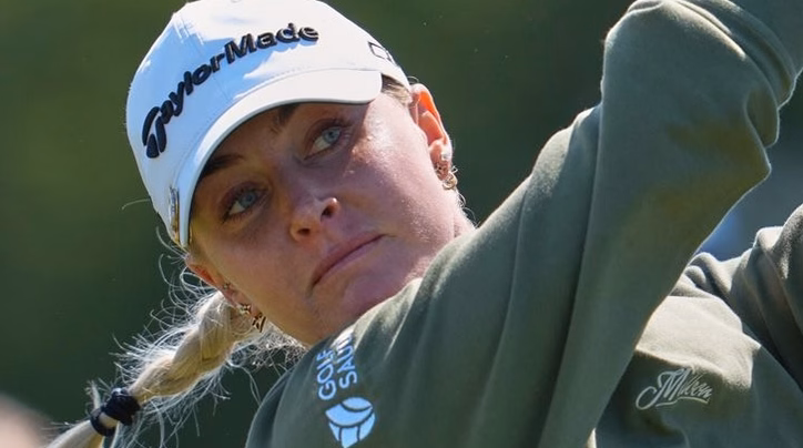 La golfista Paige Spiranac deja sin palabras a su compañero de juego con una pregunta inesperada y desconcertante